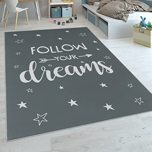 Kinderteppich in Grau mit Spruch-Motiv und Sternen, ideal für Kinderzimmer. Maße 120x160 cm. #PacoHome #Spielteppich #Kinderzimmer #Dekoration #Weihnachten #Geschenk #Angebot - Jetzt bei Amazon kaufen!