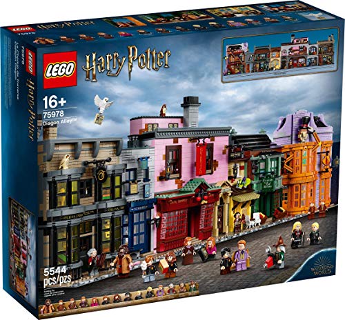 Entdecke die LEGO Harry Potter Winkelgasse! Detailreiches Set mit Zaubererbedarfsgeschäft, Bank und Eulenpost. #LEGO #HarryPotter #Winkelgasse #Magie #Deutschland #Geschenk #Rabatt - Jetzt bei Amazon kaufen!