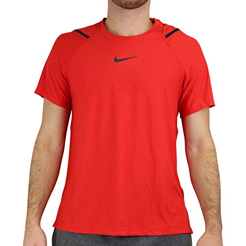 Nike Herren Np Npc T-Shirt in XL mit University RedHtrBlack. Bequem und stylisch für Sport und Freizeit. #Nike #TShirt #Herren #Sportswear #Deutschland #Geschenk #Deals - Jetzt bei Amazon kaufen!