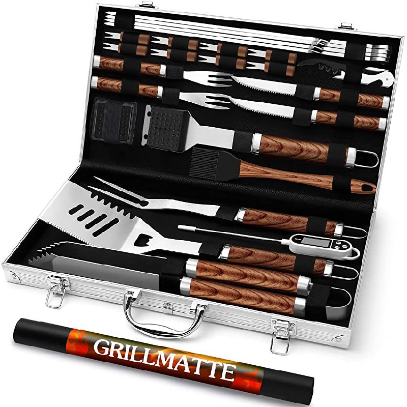 Komplettes Grillzubehör-Set mit 26 Teilen im hochwertigen Edelstahl-Koffer. Jetzt nur 34,39€! #Grilliance #Grillbesteck #BBQ #Angebote #Weihnachten #Geschenk #Deals - Jetzt bei Amazon kaufen!