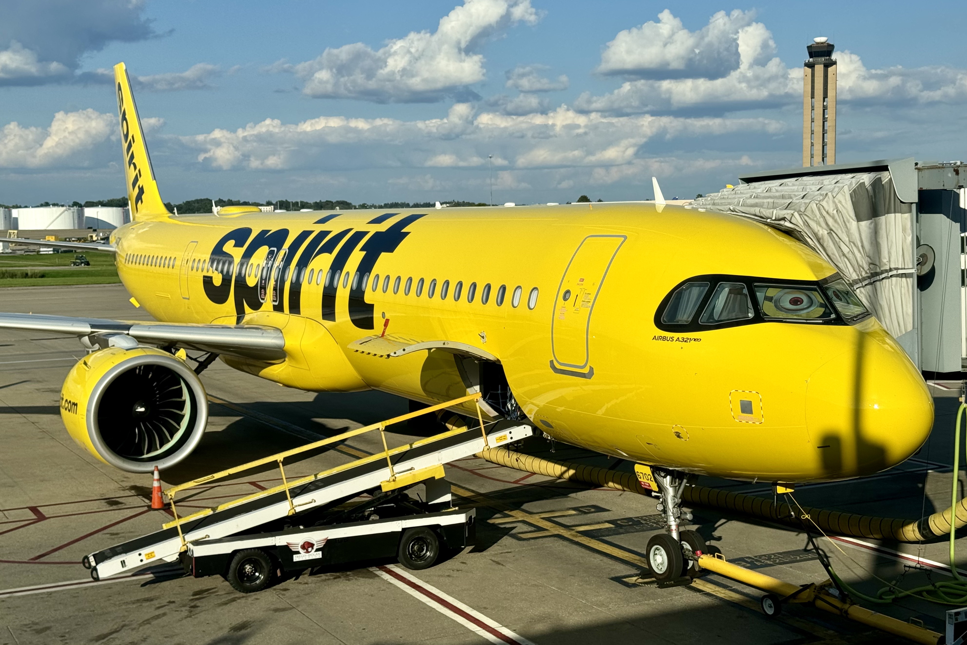 spirit airlines plane