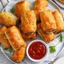 plated Sausage Rolls with dip